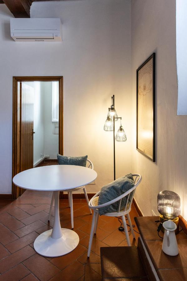 Unique Gem In Piazza Duomo Apartment Флоренция Екстериор снимка