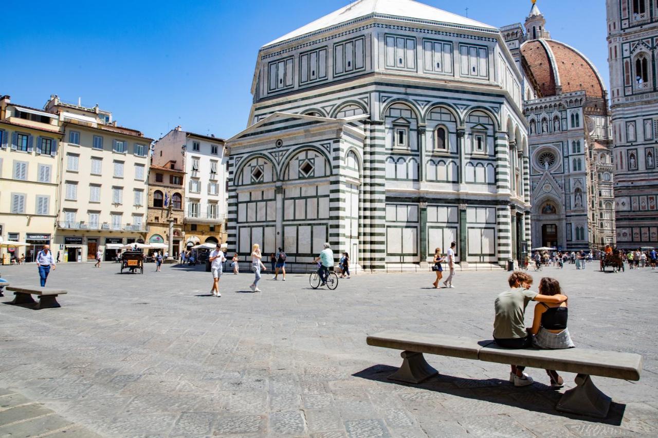Unique Gem In Piazza Duomo Apartment Флоренция Екстериор снимка