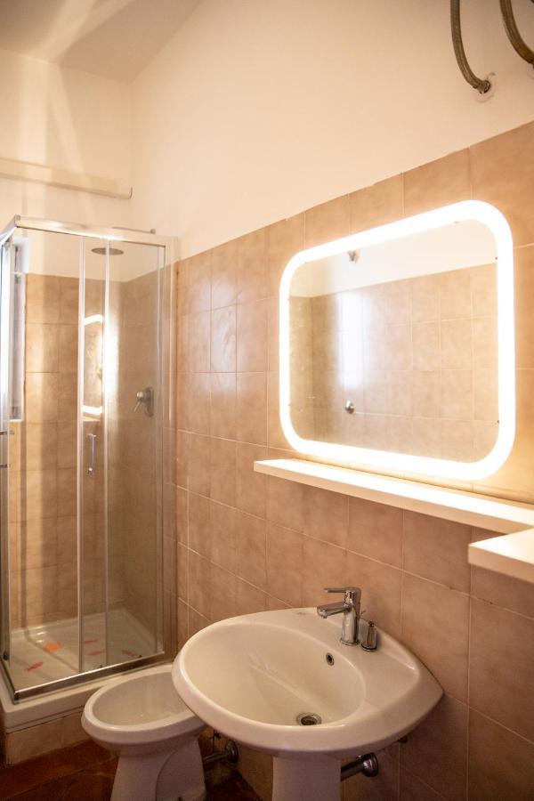 Unique Gem In Piazza Duomo Apartment Флоренция Екстериор снимка
